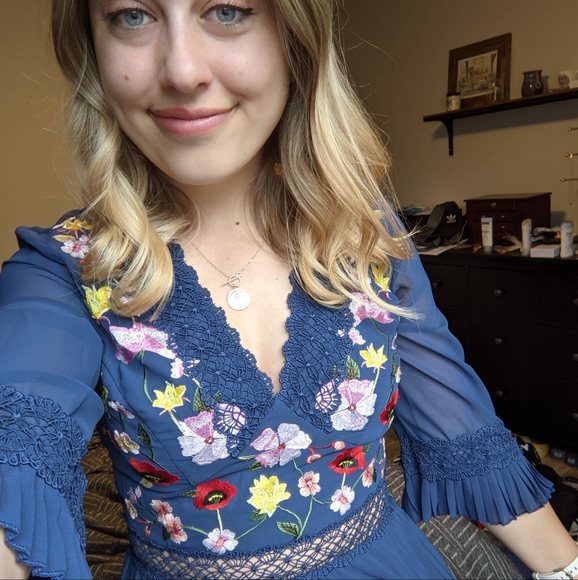 Meet your Posher, Hailey - Picture 4 of 4